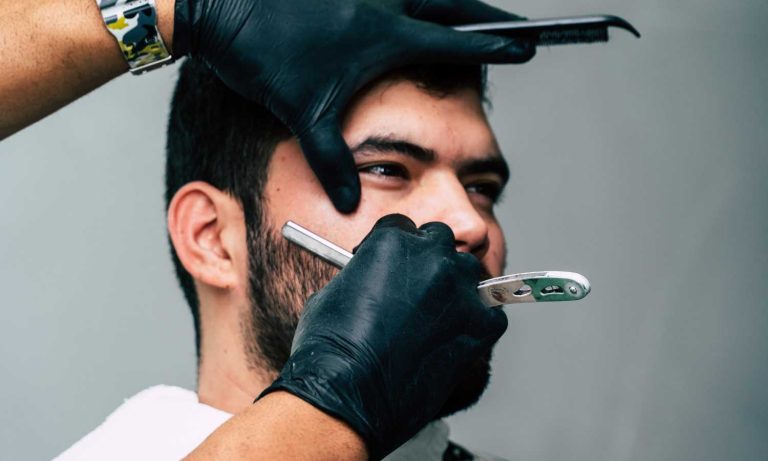How to Shave with a Straight Razor: A Step-by-Step Guide for a Classic Close Shave